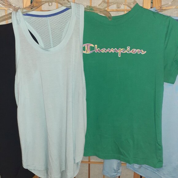 LOT OF 5 CHAMPION ATHLETIC TOPS SHIRTS TANK TOP & SWEATSHIRT-WOMENS SIZE S - Picture 4 of 7